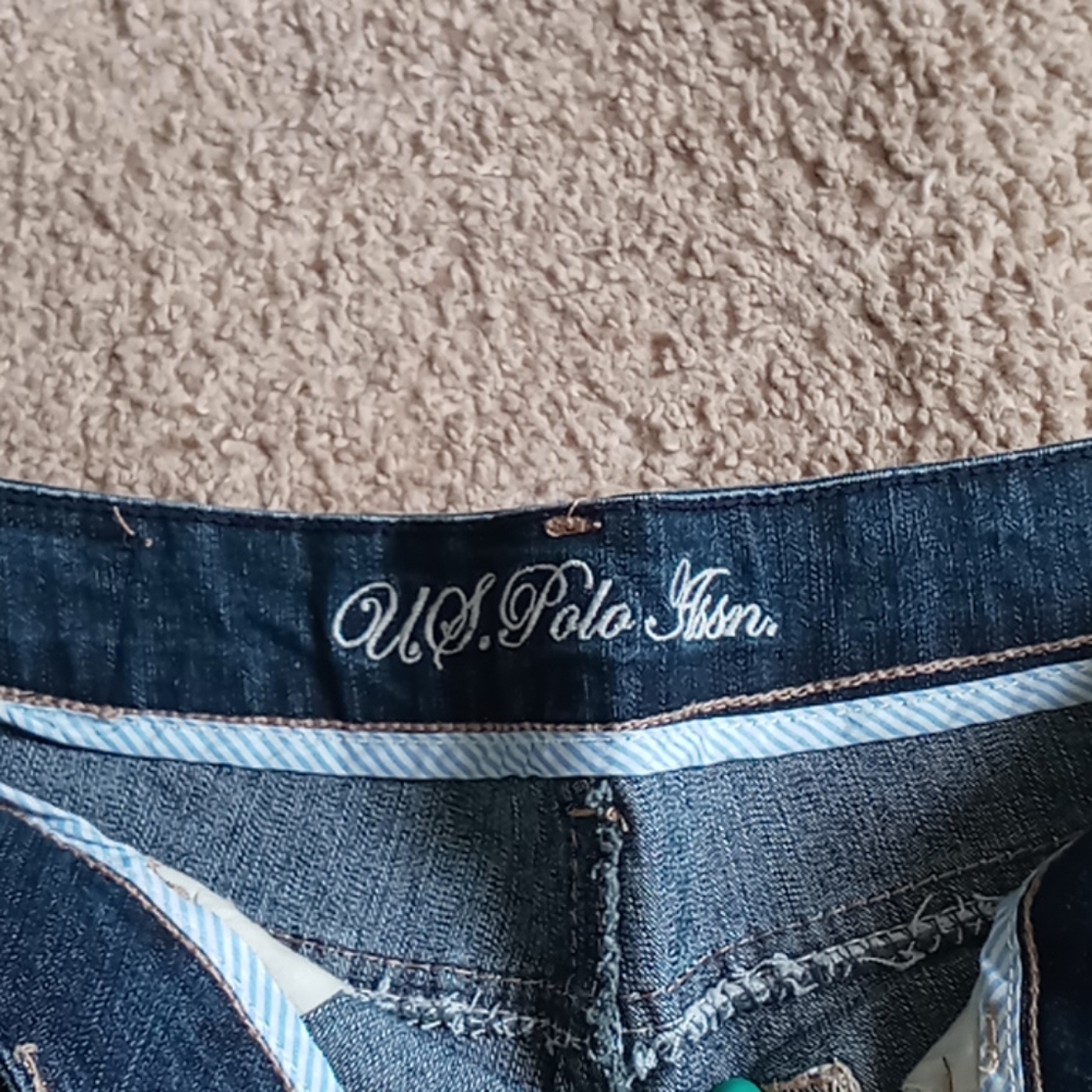 Polo shorts - Picture 3 of 3